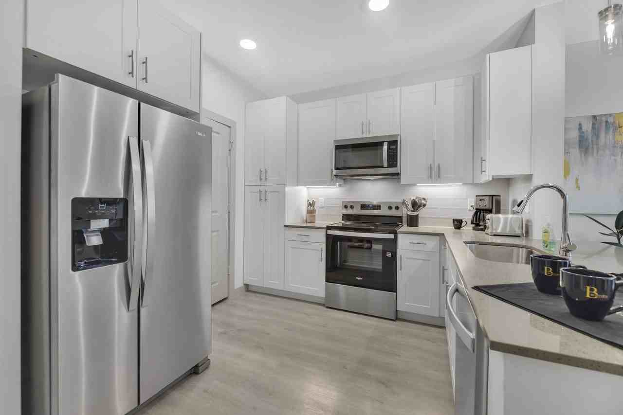 Bluffview Apartments - Photo 3 of 22