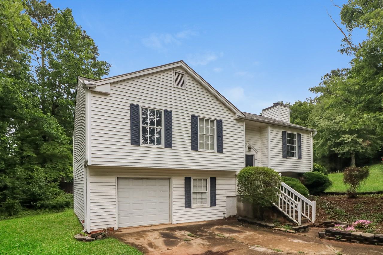 871 Highland Ter Ne - Photo 2 of 15