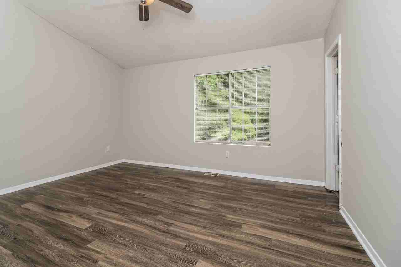 871 Highland Ter Ne - Photo 4 of 15