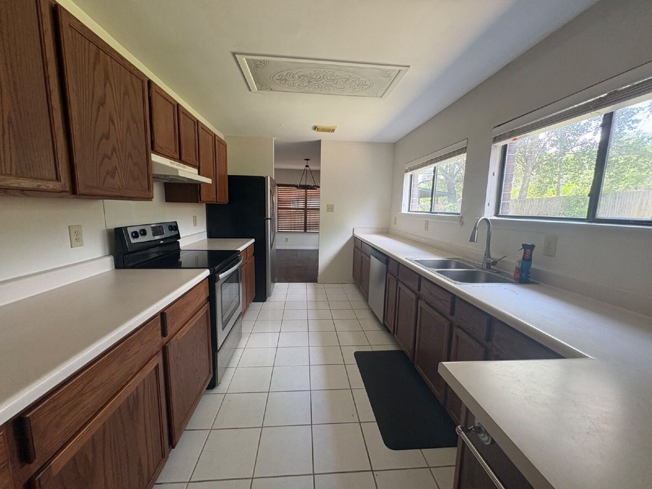 7311 Avery Rd - Photo 6 of 13