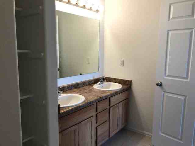 16 Cliff View Ct - Photo 2 of 12