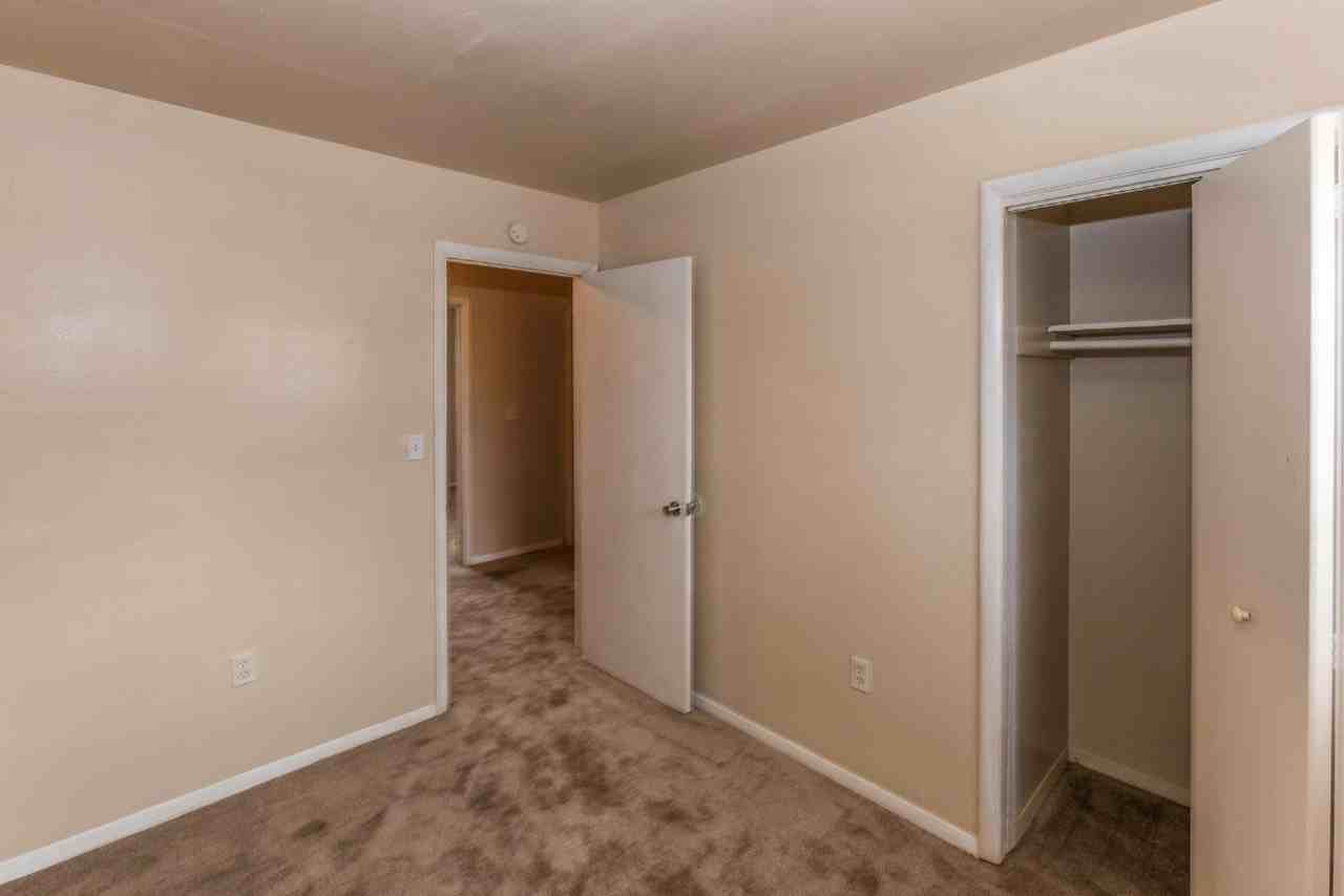 908 Anvil Rd - Photo 5 of 10