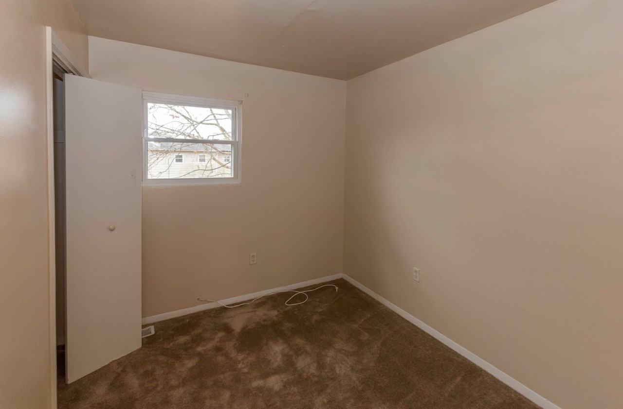 908 Anvil Rd - Photo 6 of 10