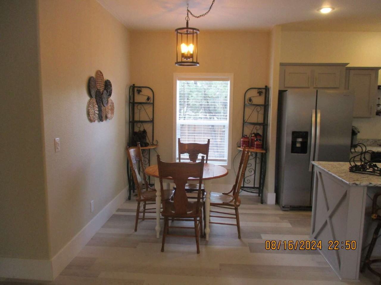 301 N 1st Ave - Photo 4 of 16