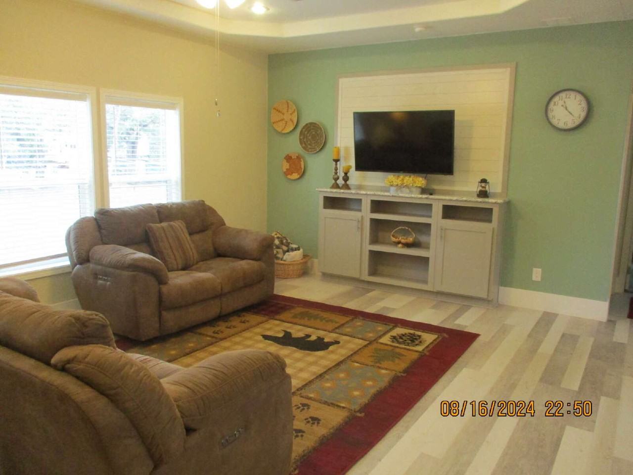 301 N 1st Ave - Photo 5 of 16