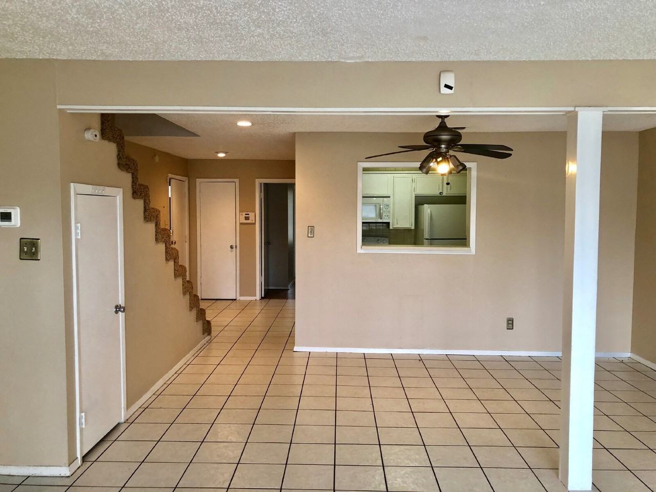 2335 33rd St - Photo 2 of 14