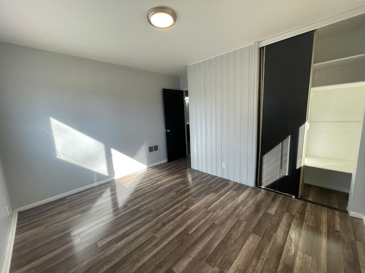 3421 Elmhurst Dr - Photo 6 of 14