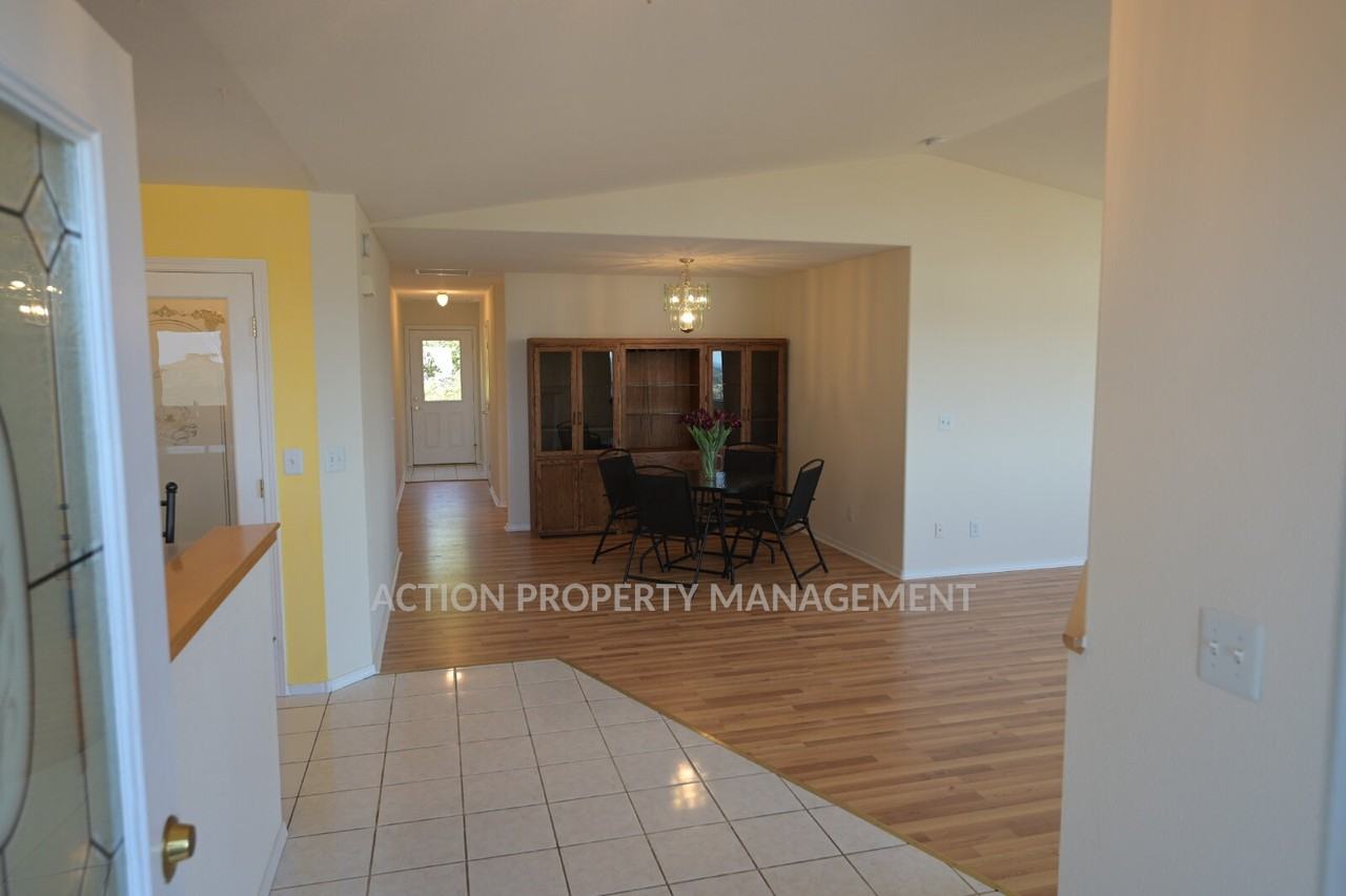 70 Amethyst Dr - Photo 3 of 29