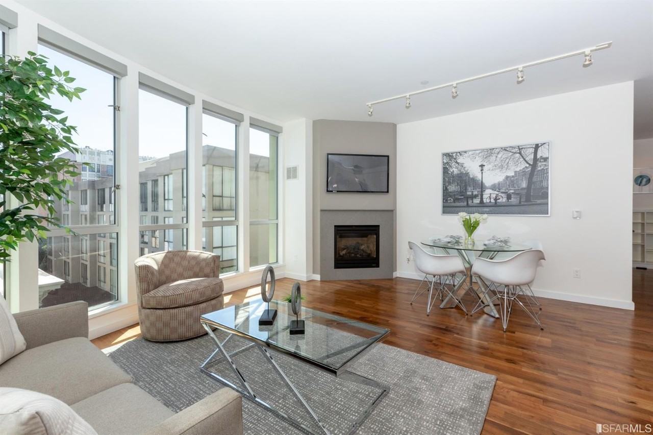 238 Olive St - Photo 4 of 17
