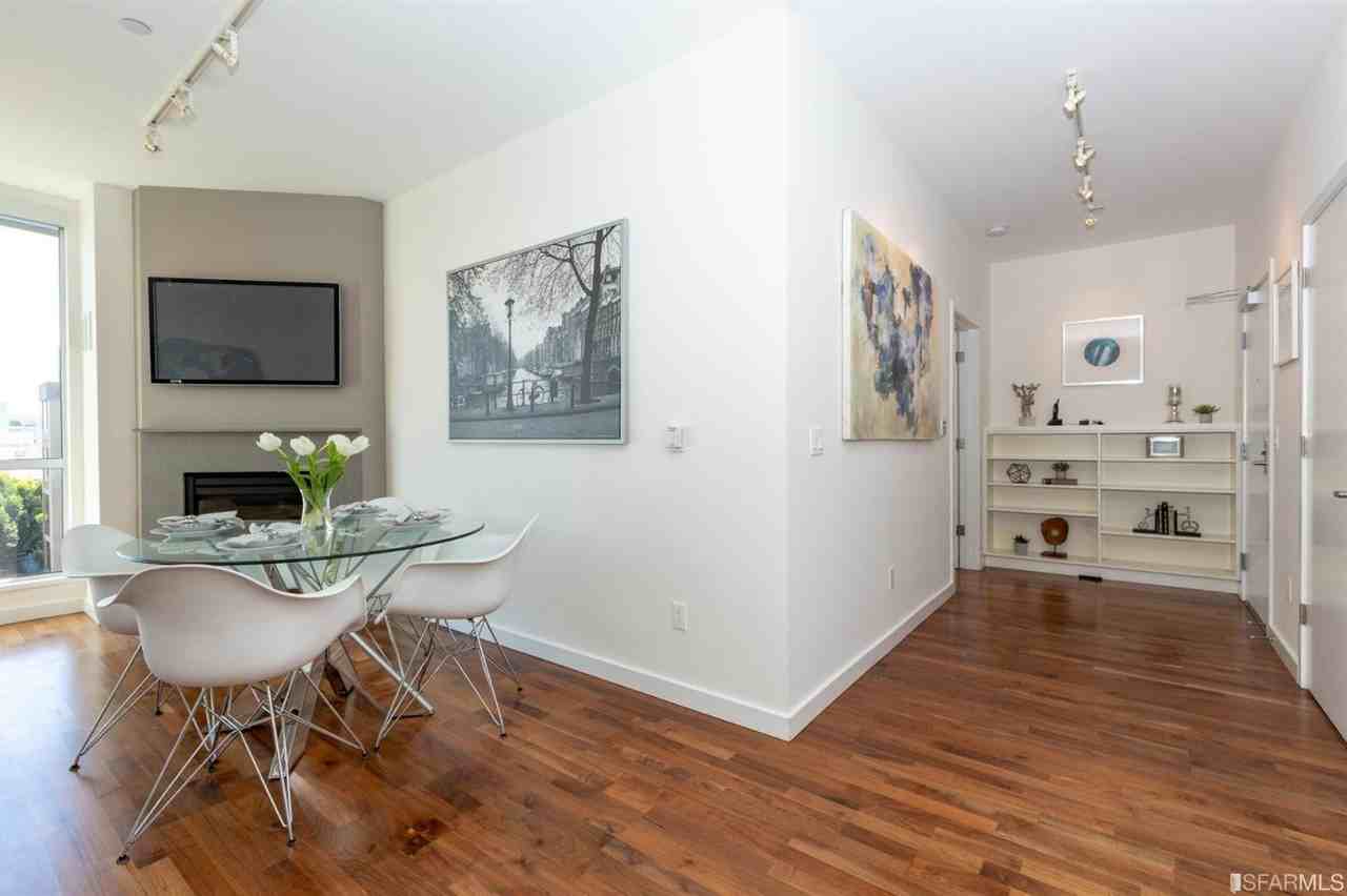 238 Olive St - Photo 5 of 17