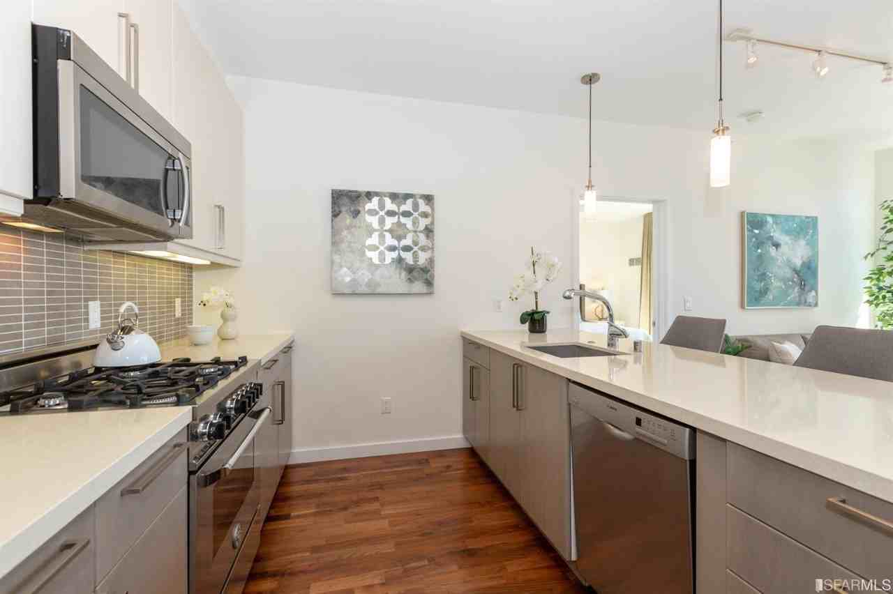 238 Olive St - Photo 7 of 17