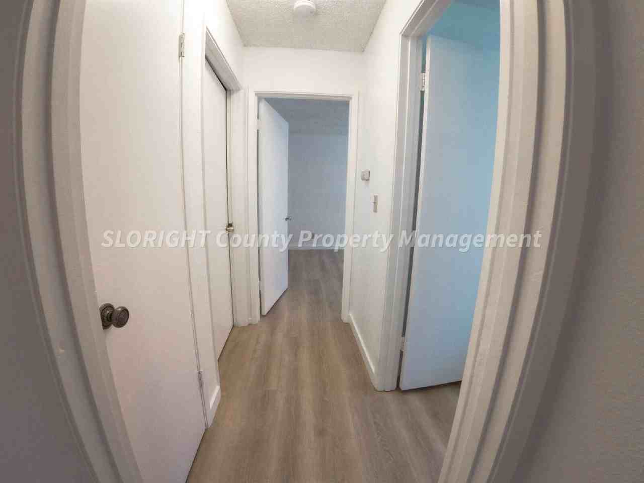 122 Vine St Apt B - Photo 5 of 10