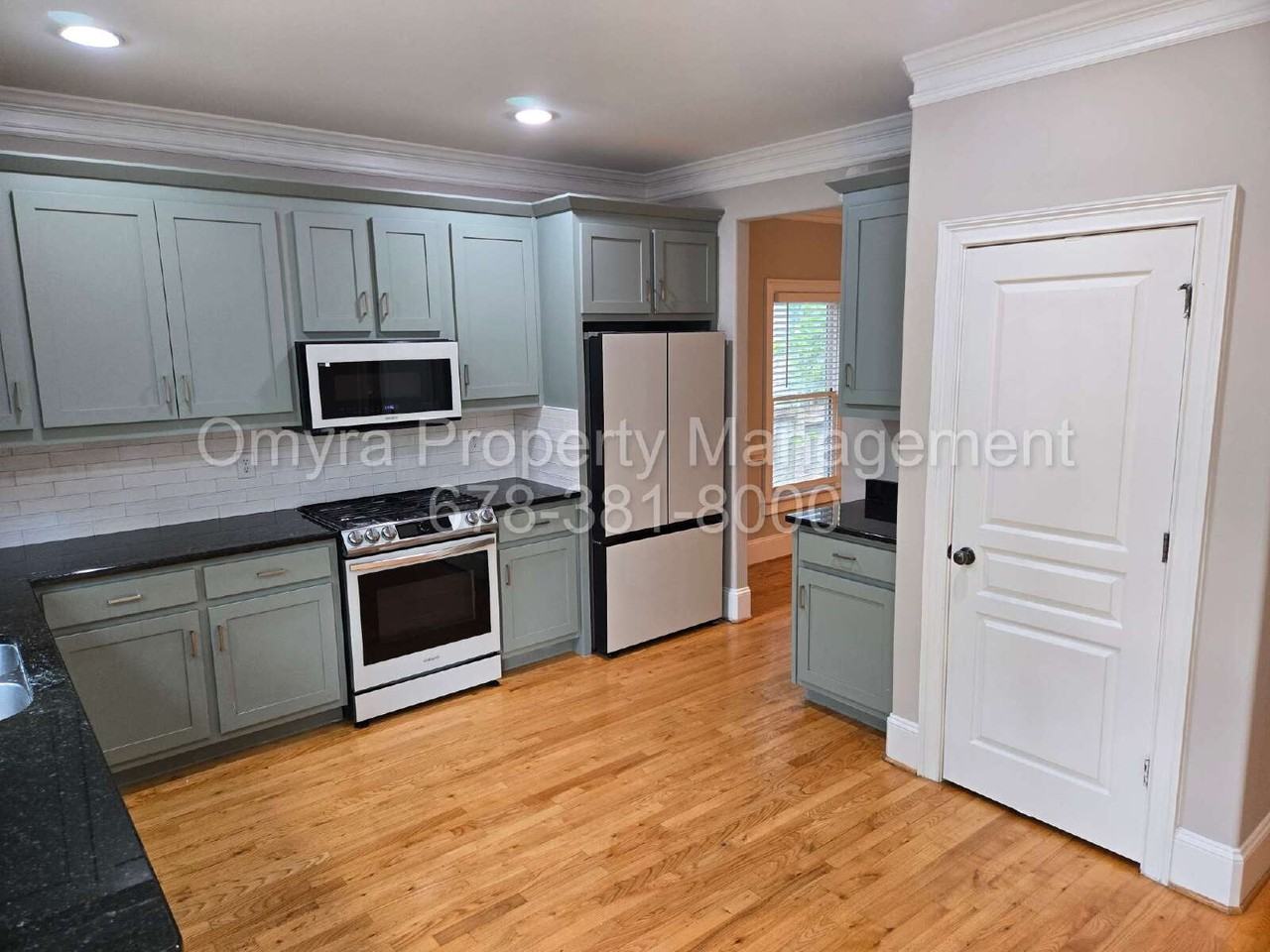 105 Selman St Se - Photo 4 of 17
