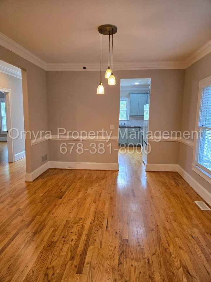 105 Selman St Se - Photo 7 of 17