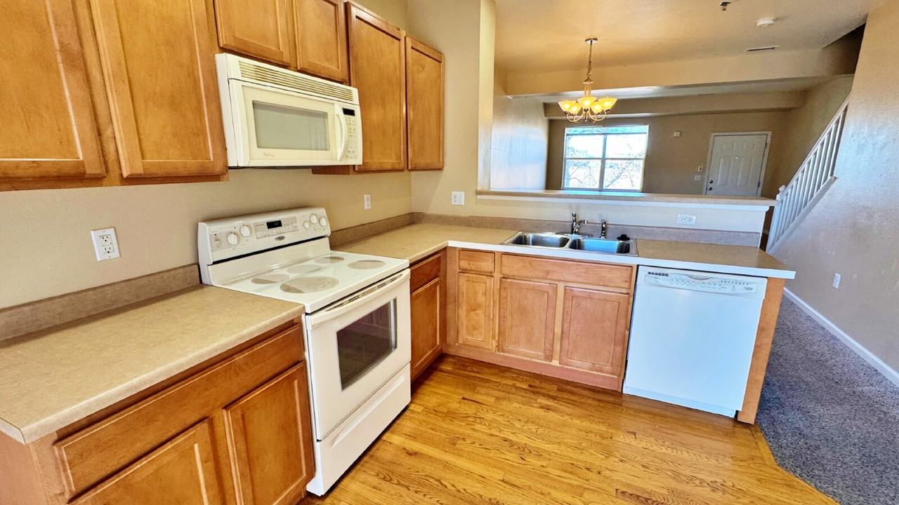 14891 E Centrepoint Ave #E - Photo 3 of 21
