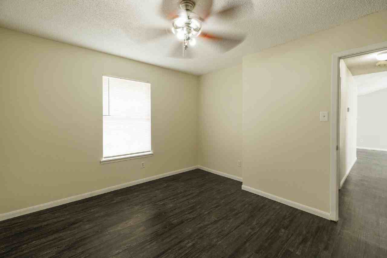 3874 Georgetown Dr - Photo 2 of 25