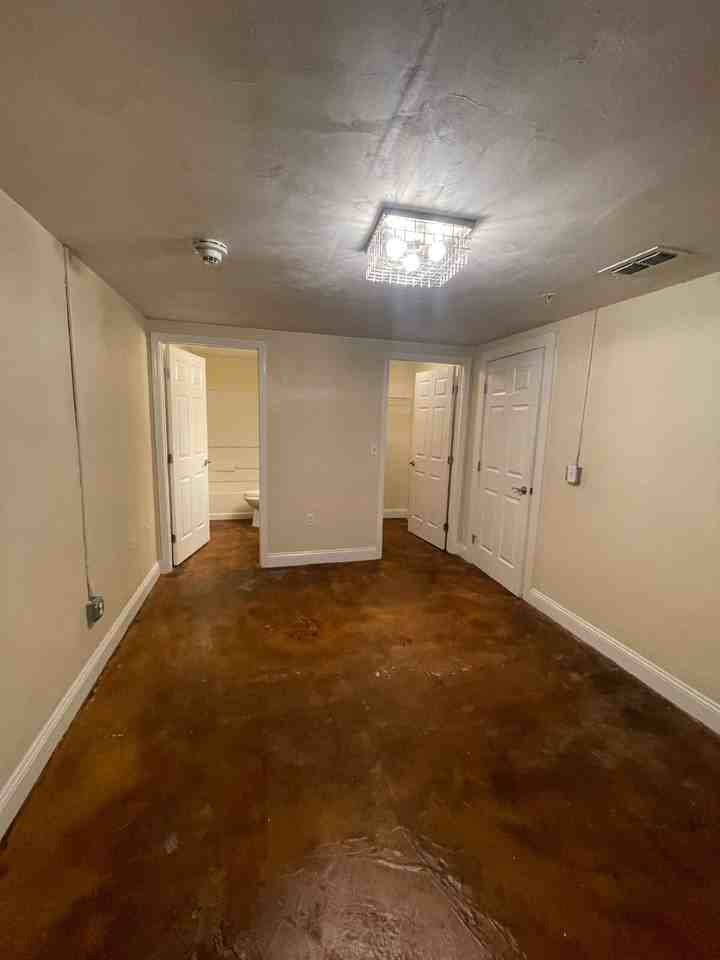 310 Blount St - Photo 7 of 19