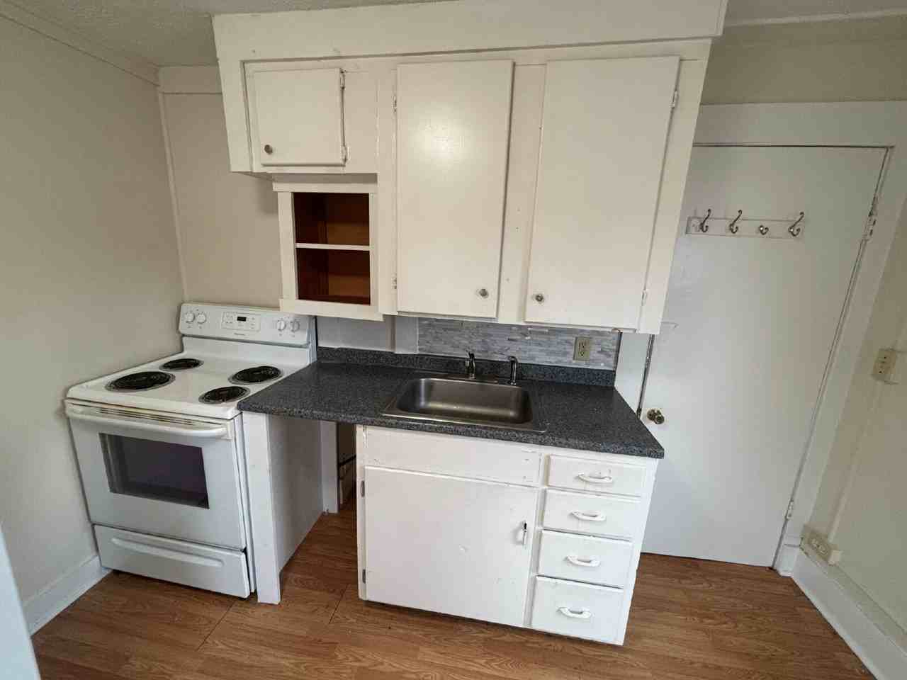 20 Bodwell St #C - Photo 2 of 11