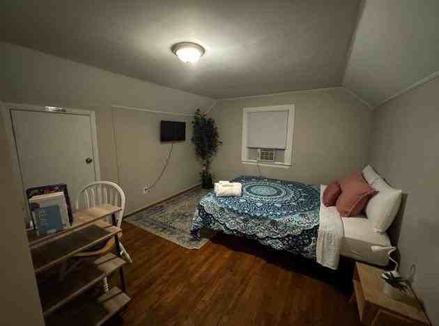 1227 Brookwood Dr - Photo 7 of 33