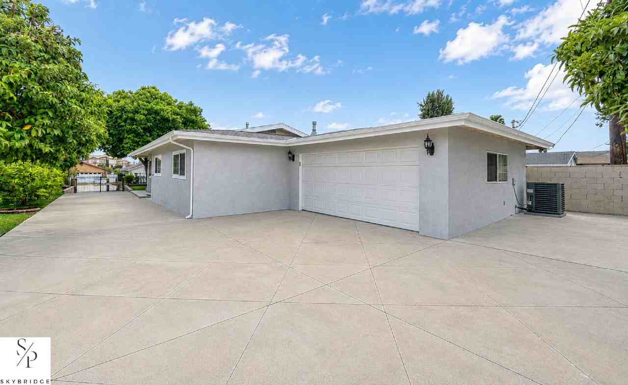 4361 Los Serranos Blvd - Photo 7 of 20