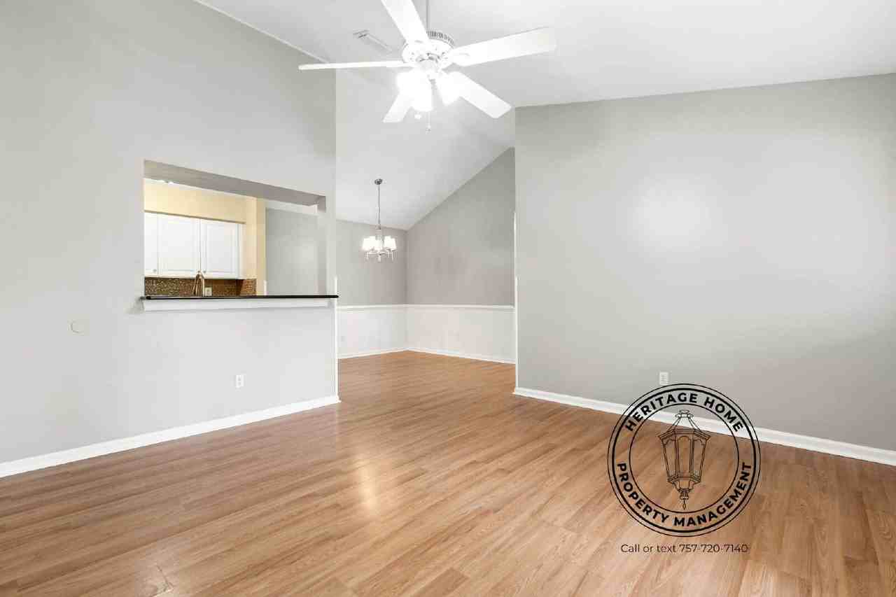 12663 Daybreak Cir - Photo 7 of 19