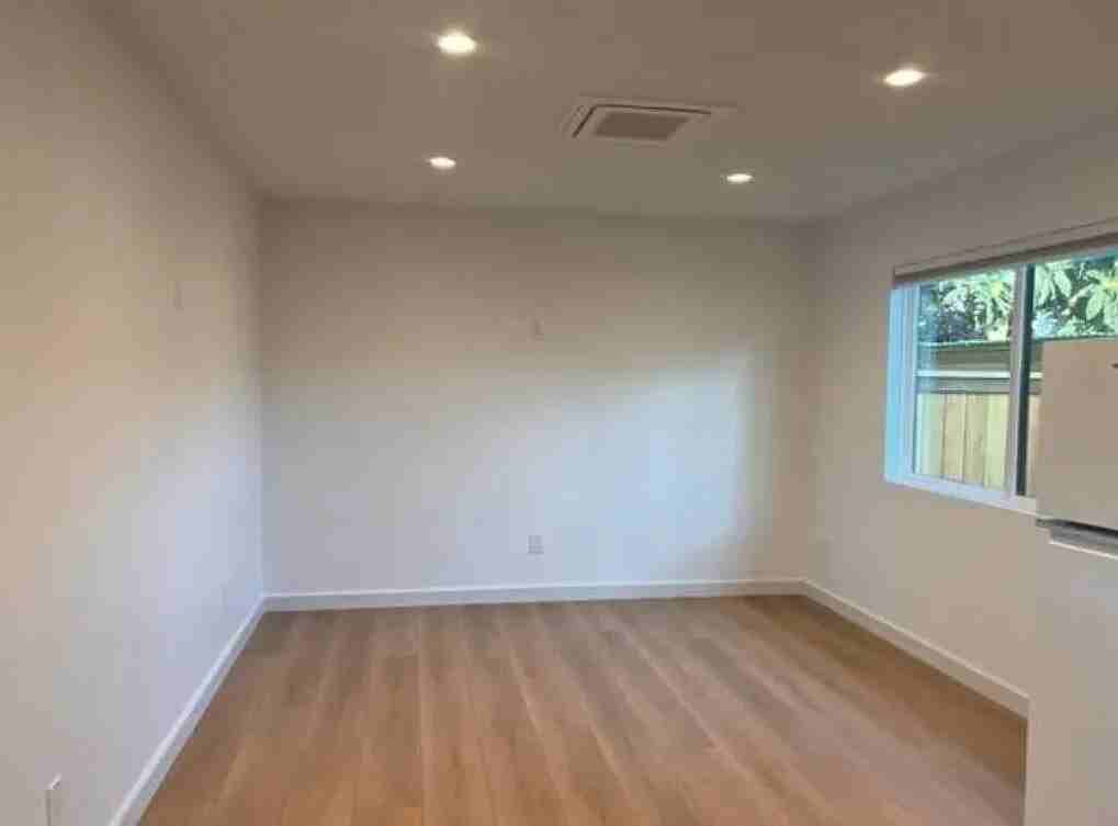 1821 Chino St - Photo 2 of 7
