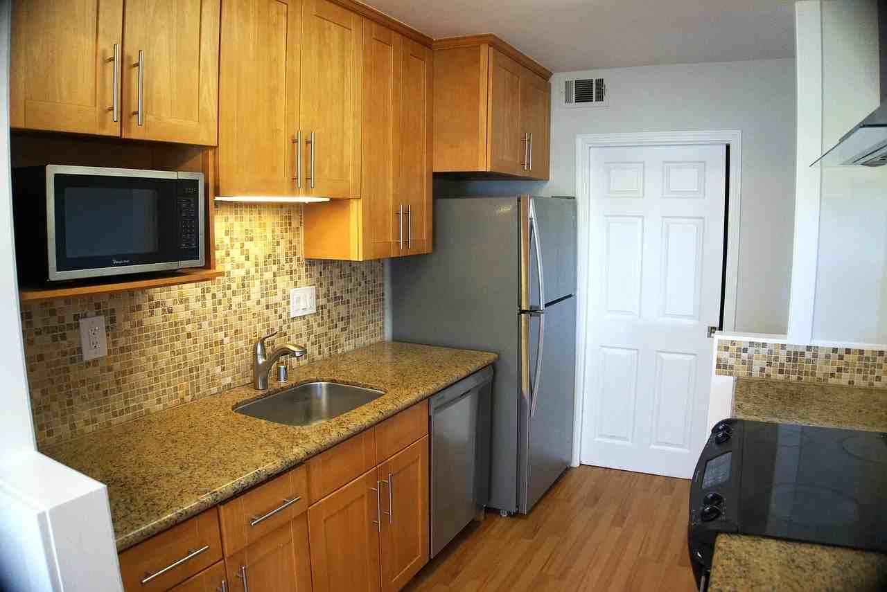 3334 Brittan Ave - Photo 2 of 19