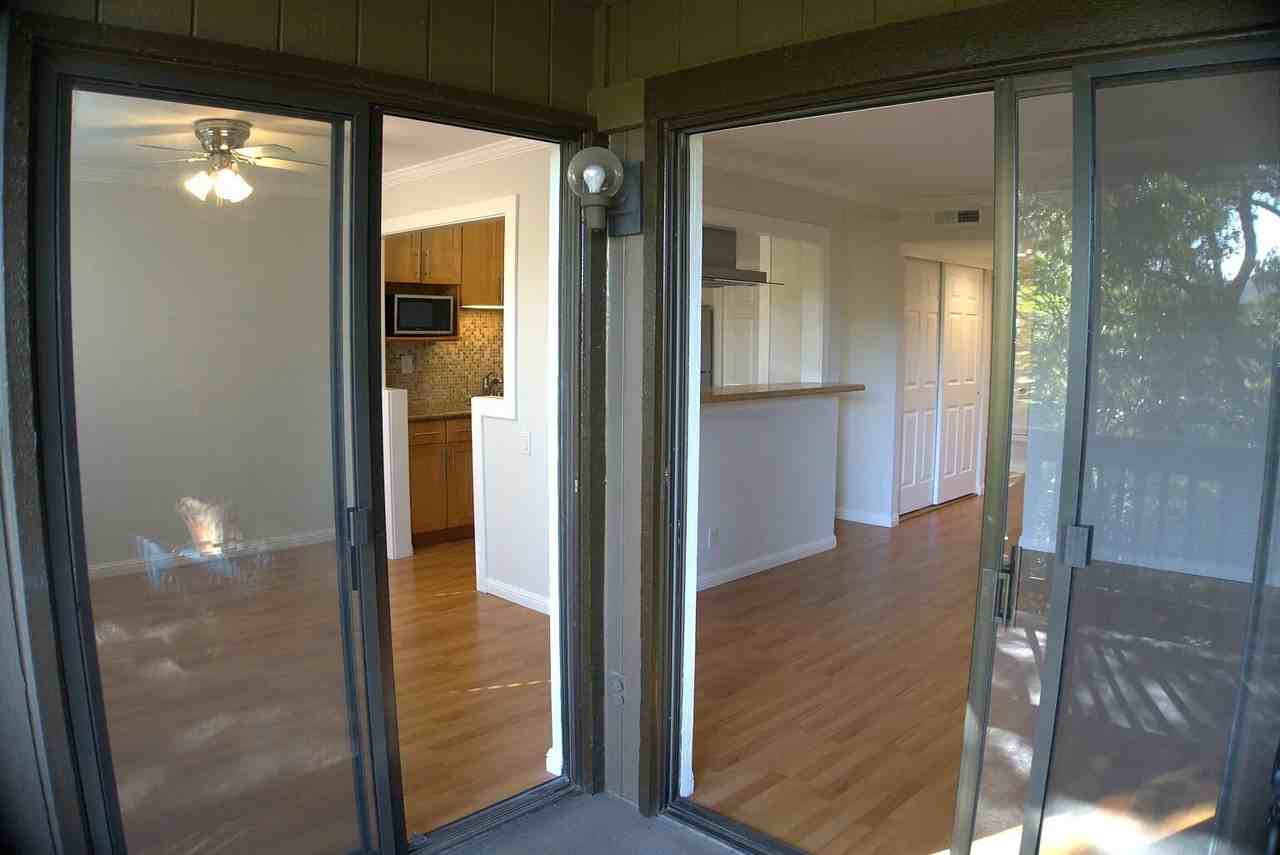 3334 Brittan Ave - Photo 6 of 19