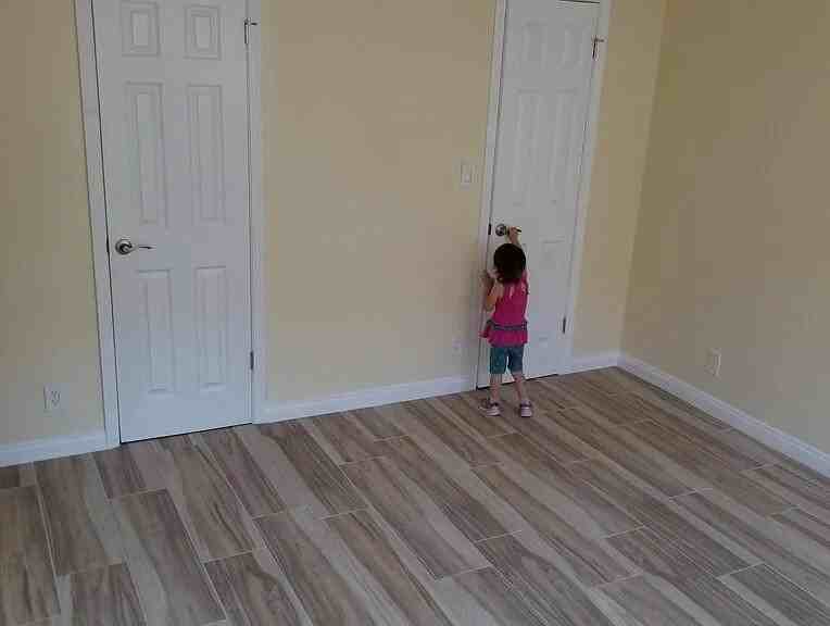 5414 Newcastle Ave - Photo 5 of 11