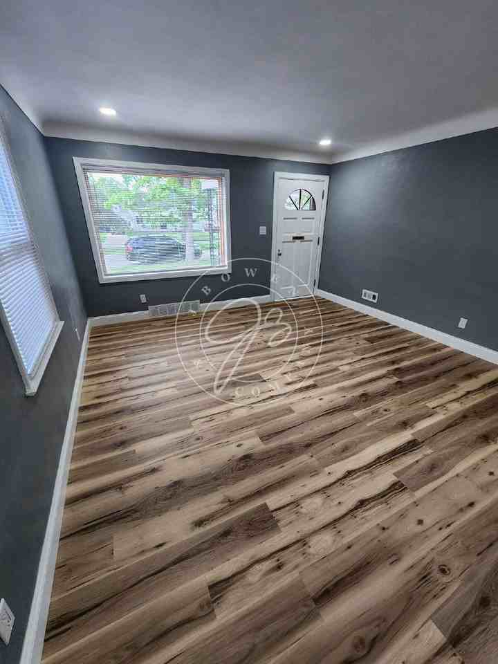 803 Mayfair Blvd - Photo 5 of 32