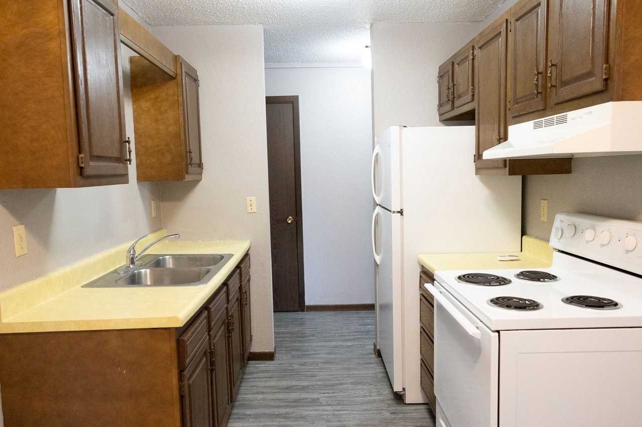Lakewood Apartments - Photo 2 of 23