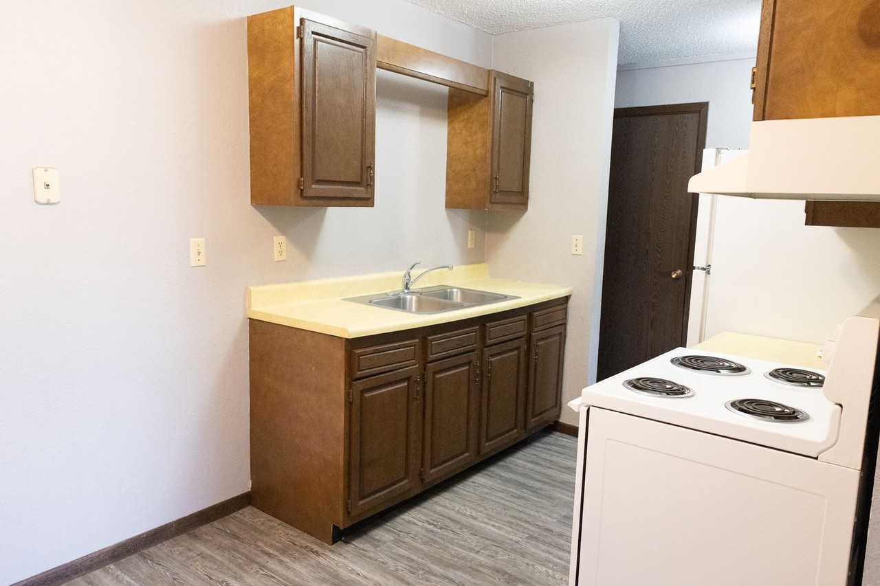 Lakewood Apartments - Photo 3 of 23