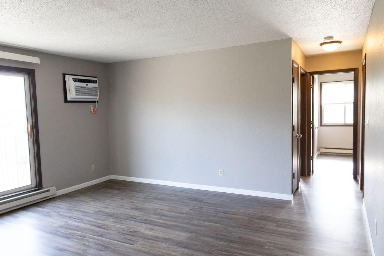 Lakewood Apartments - Photo 7 of 23