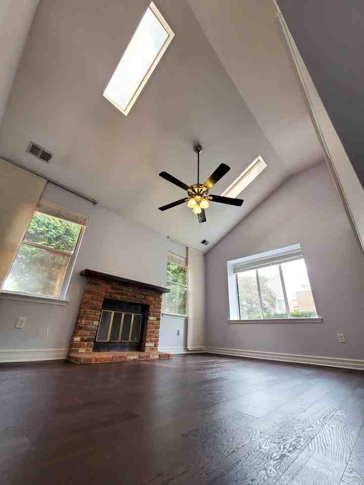 22 Driftwood Dr - Photo 2 of 11