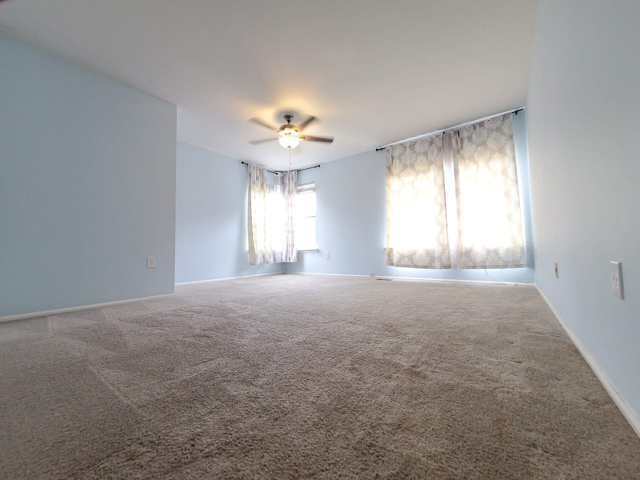 22 Driftwood Dr - Photo 3 of 11
