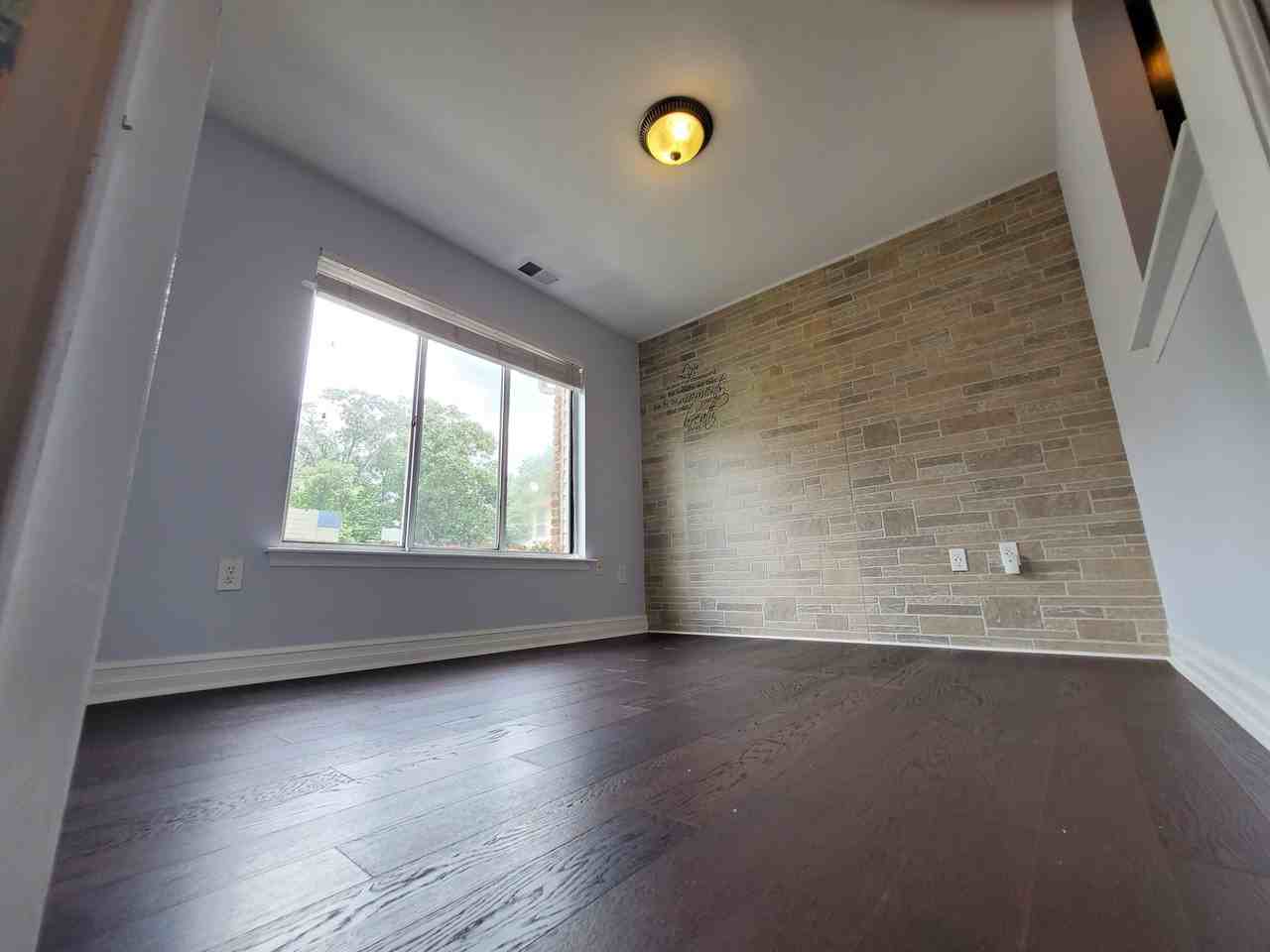 22 Driftwood Dr - Photo 5 of 11