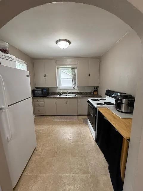 617 Montrose St #NA - Photo 4 of 16