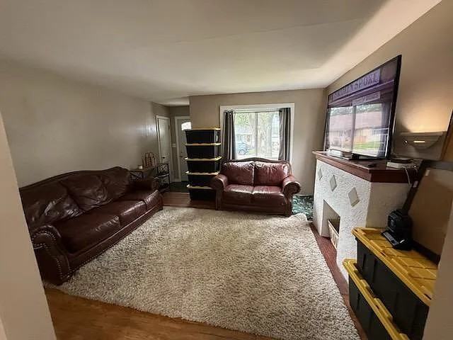 617 Montrose St #NA - Photo 6 of 16