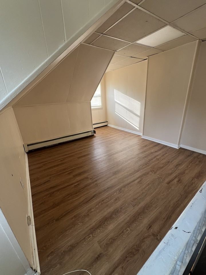 28 Colonial Ave #2 - Photo 6 of 9