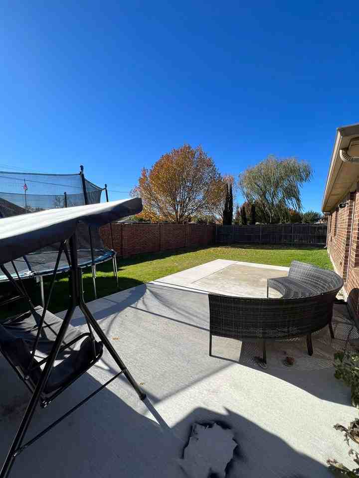 2356 Aurora Dr #NA - Photo 2 of 17