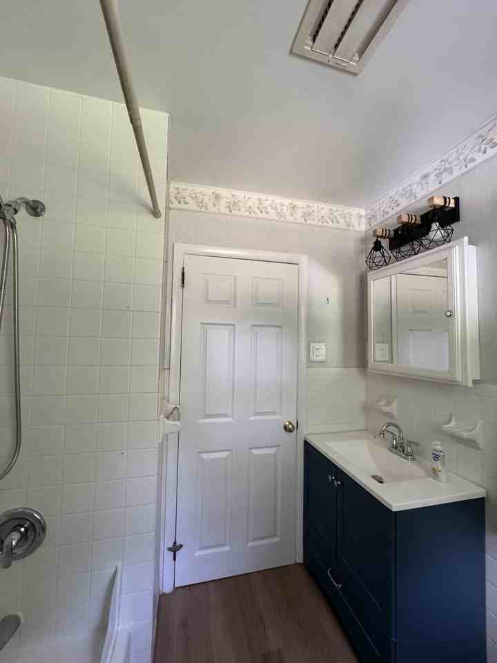 2817 E Oakland Dr #NA - Photo 3 of 19