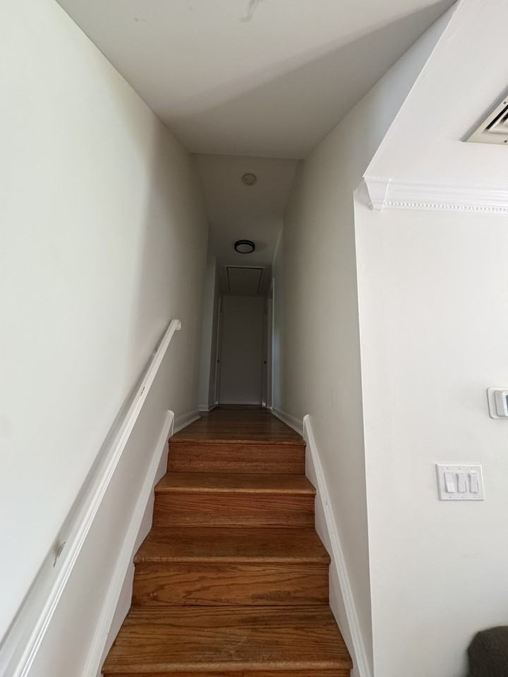 2817 E Oakland Dr #NA - Photo 4 of 19