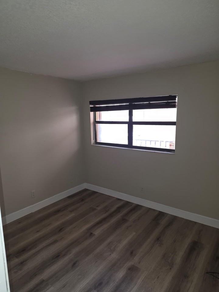 3339 Foxcroft Rd #203 - Photo 6 of 8
