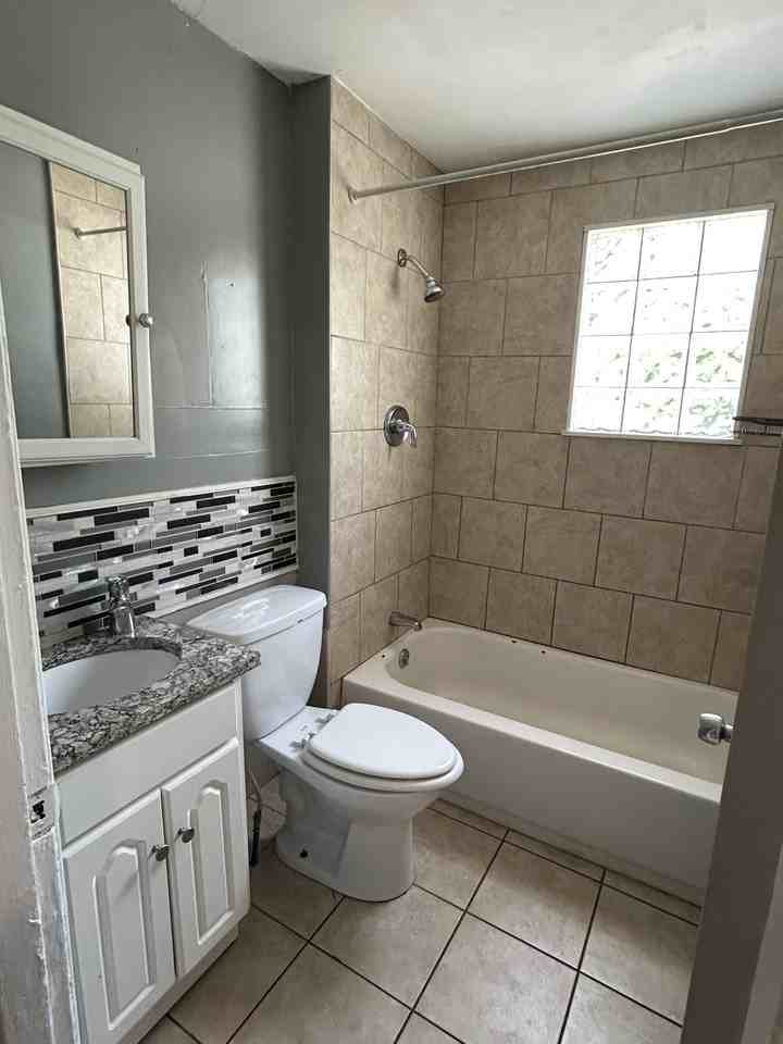 59 Parnell St #1 - Photo 7 of 8