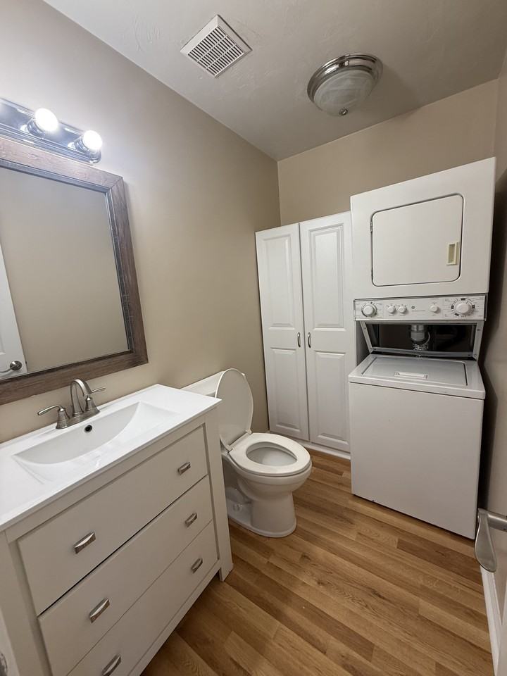 1313 Airport Dr #E6 - Photo 7 of 10