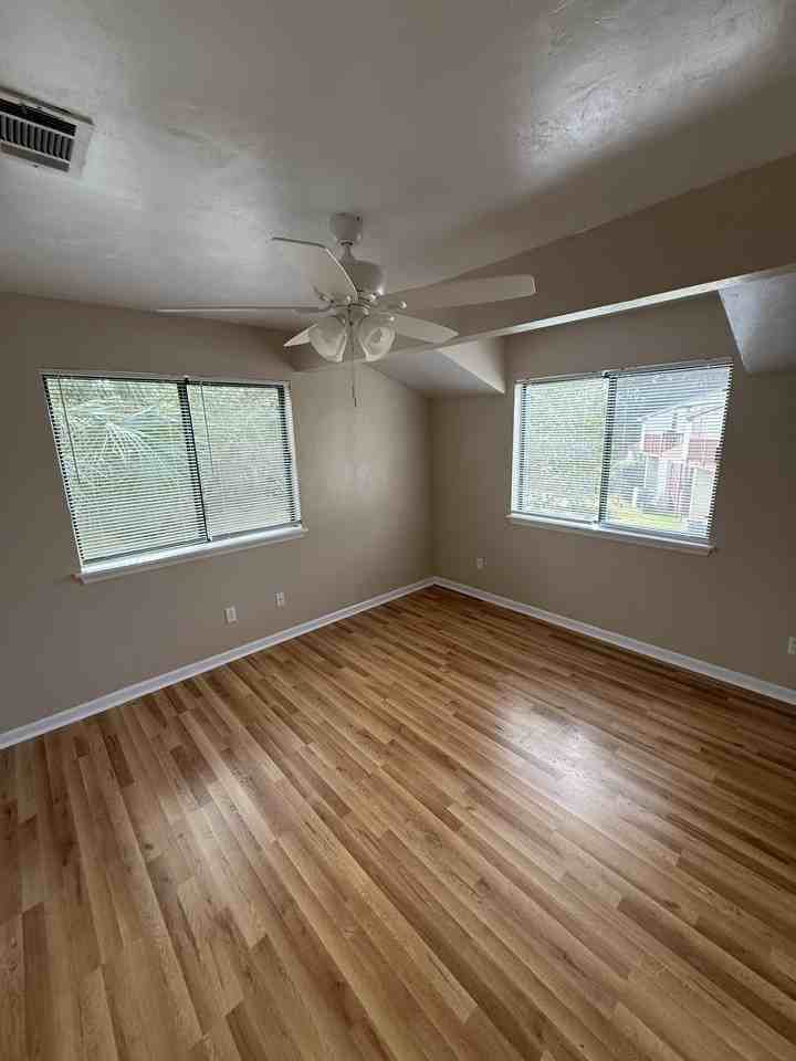 1313 Airport Dr #E6 - Photo 3 of 10