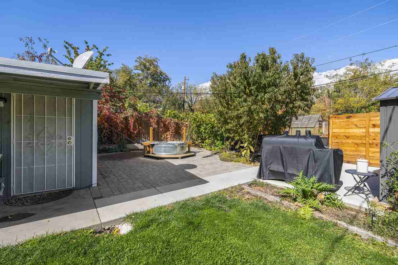 641 Saint Lawrence Ave #NA - Photo 2 of 28