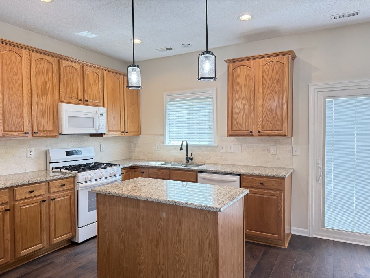 503 Erie Rd #503 - Photo 5 of 18
