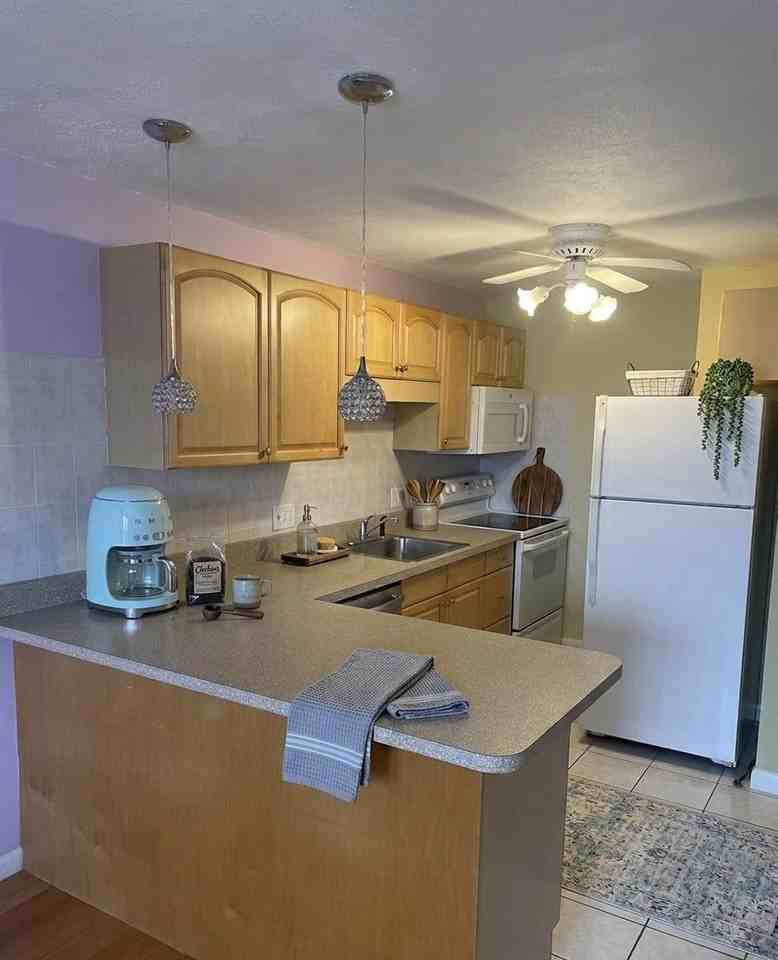 600 Governors Dr #37 - Photo 2 of 7