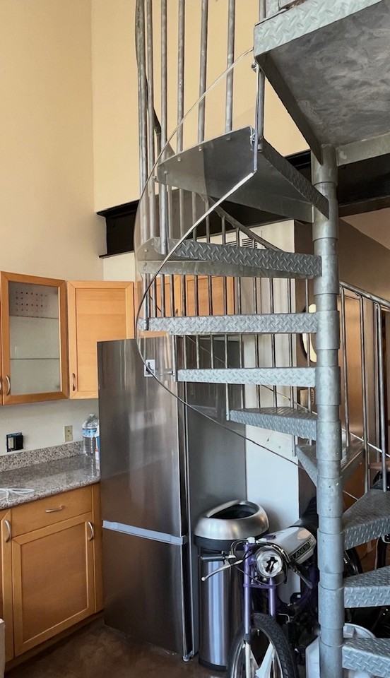 1501 37th Ave #B1 - Photo 4 of 13